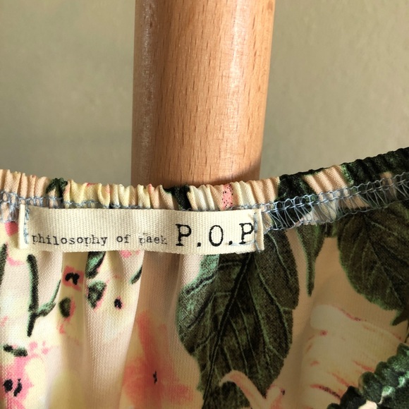 Floral bell sleeve top - Picture 3 of 3